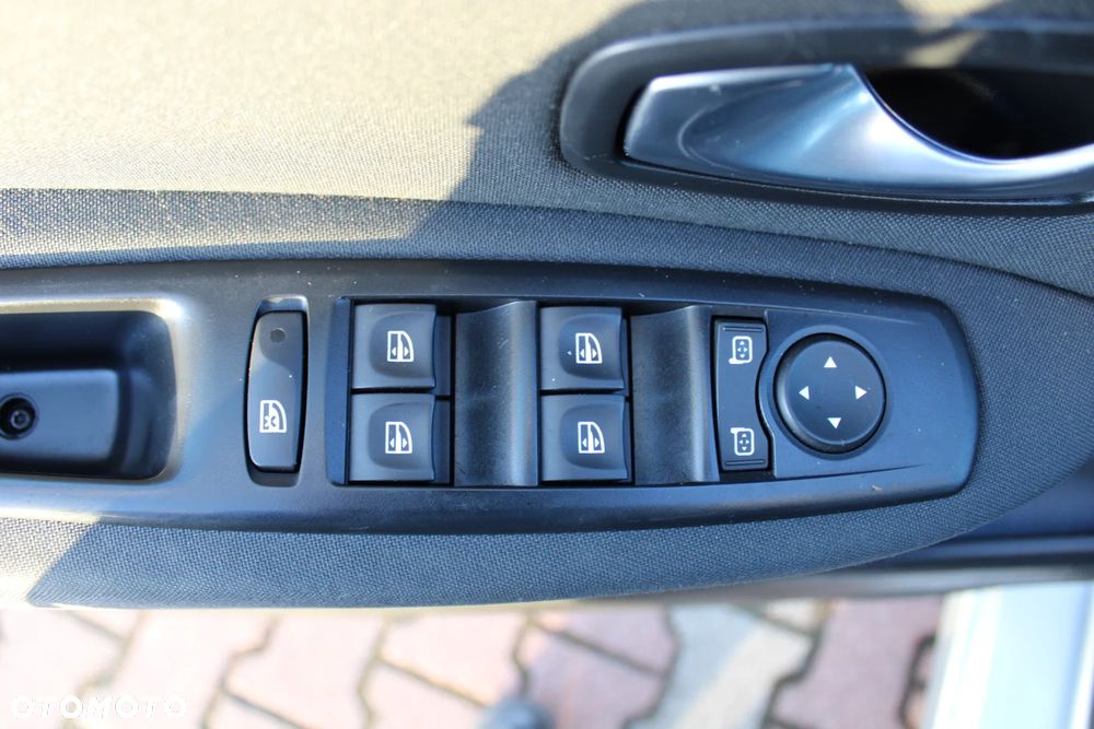 Renault Grand Scenic 1.6 16V 110 LIMITED - 22