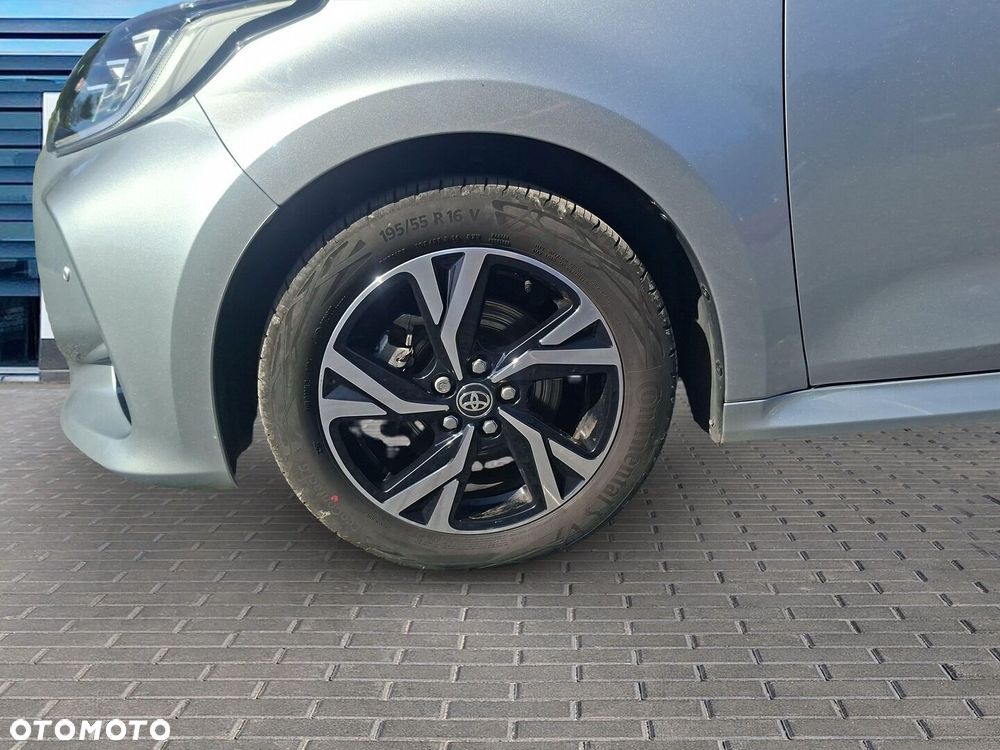 Toyota Yaris Hybrid 1.5 Style - 26