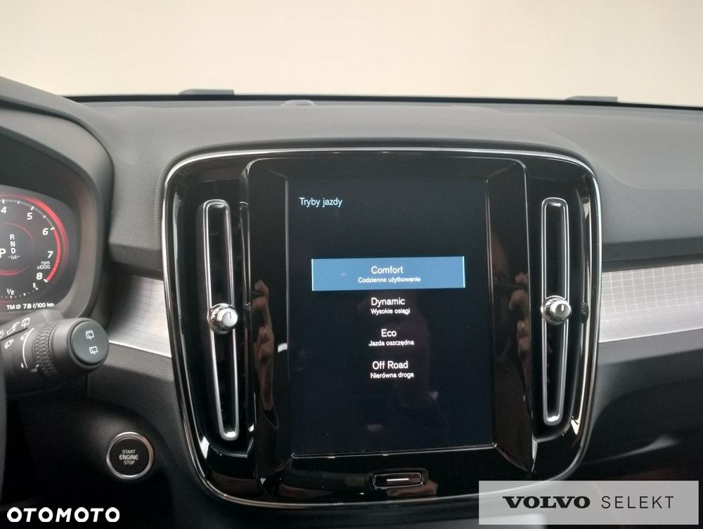Volvo XC 40 - 21
