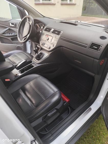 Ford Kuga 2.0 TDCi Titanium FWD - 11