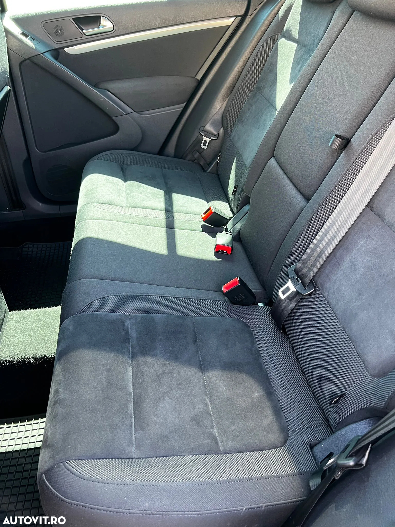 Volkswagen Tiguan 2.0 TDI DPF BlueMotion Technology Sport & Style - 13