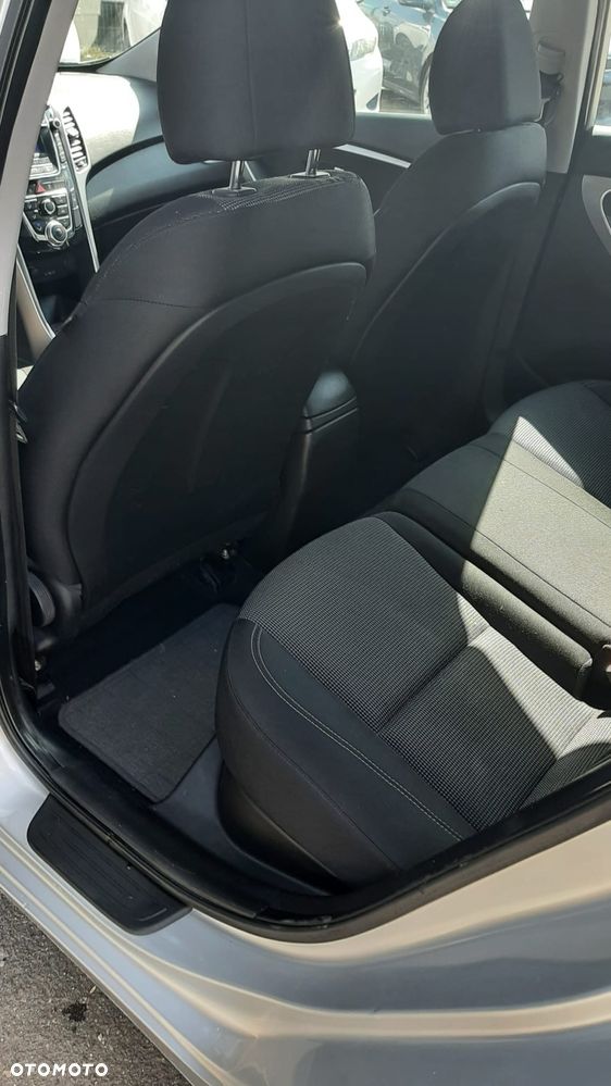 Hyundai i30 1.6 Classic - 16