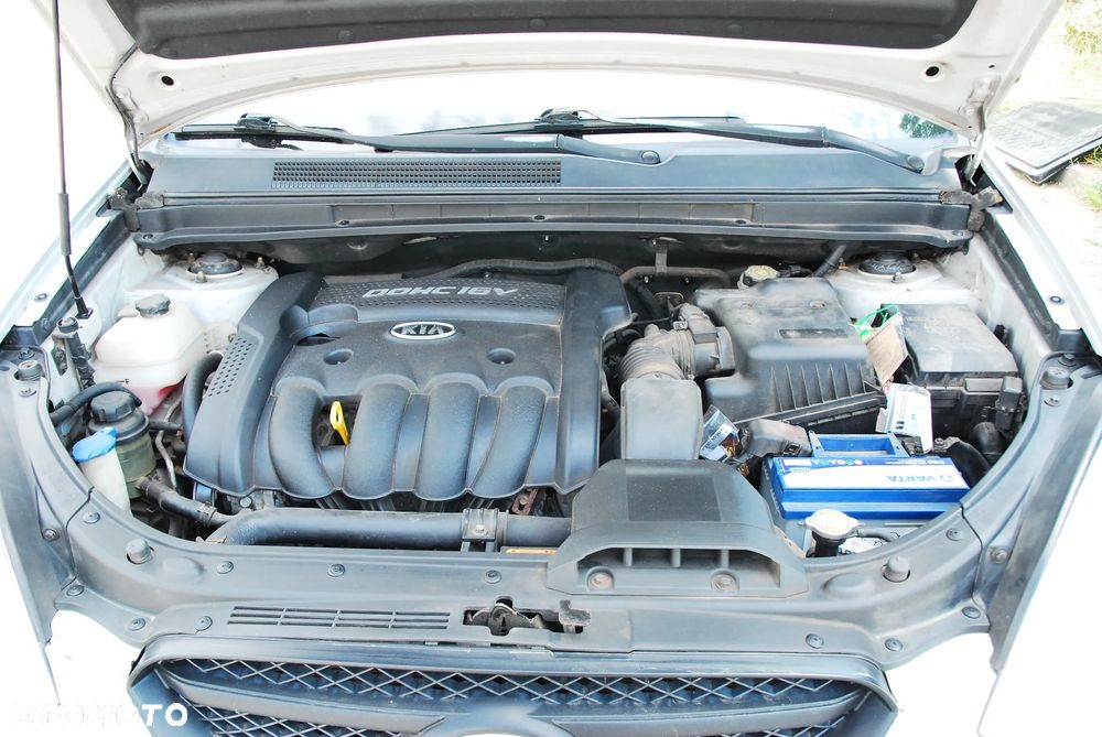 Kia Carens - 20