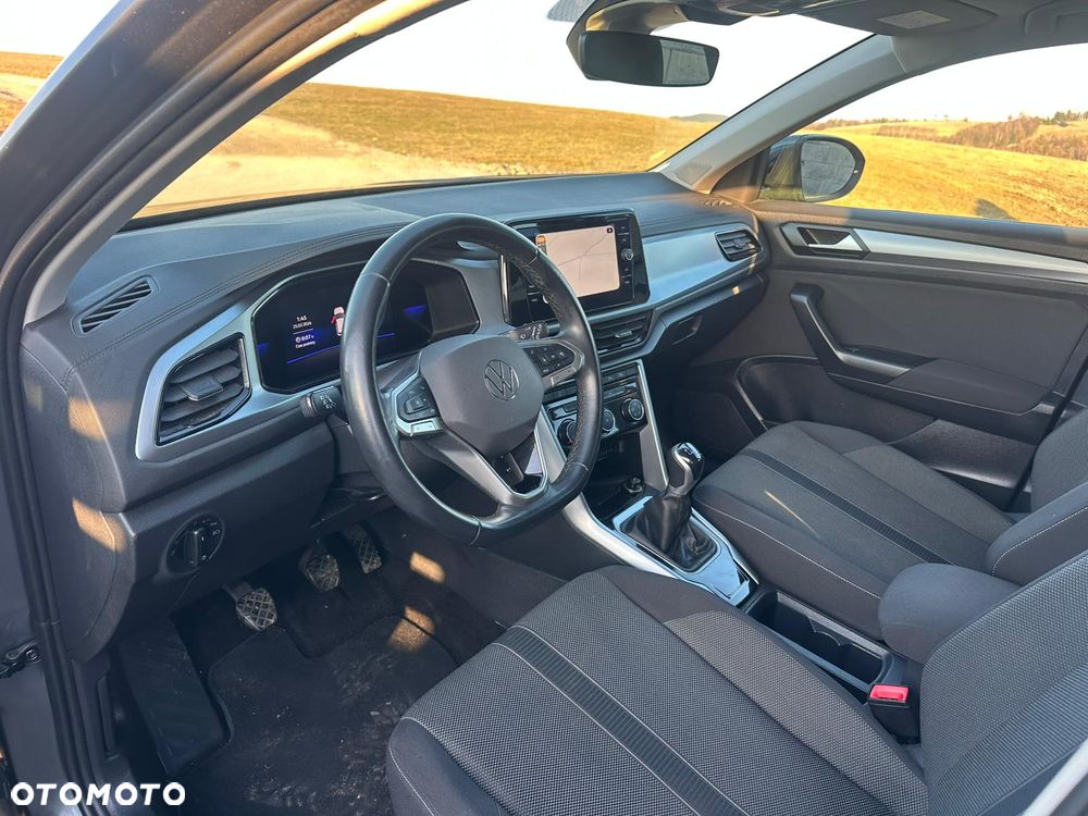 Volkswagen T-Roc - 7