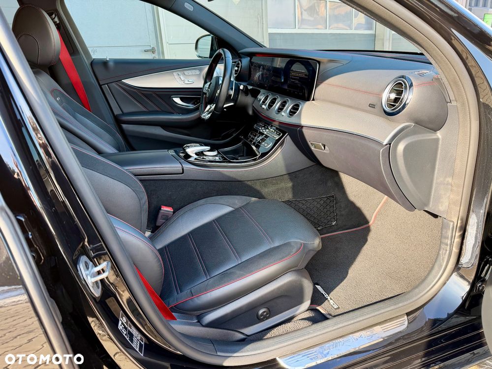 Mercedes-Benz Klasa E AMG 53 4-Matic+ - 28