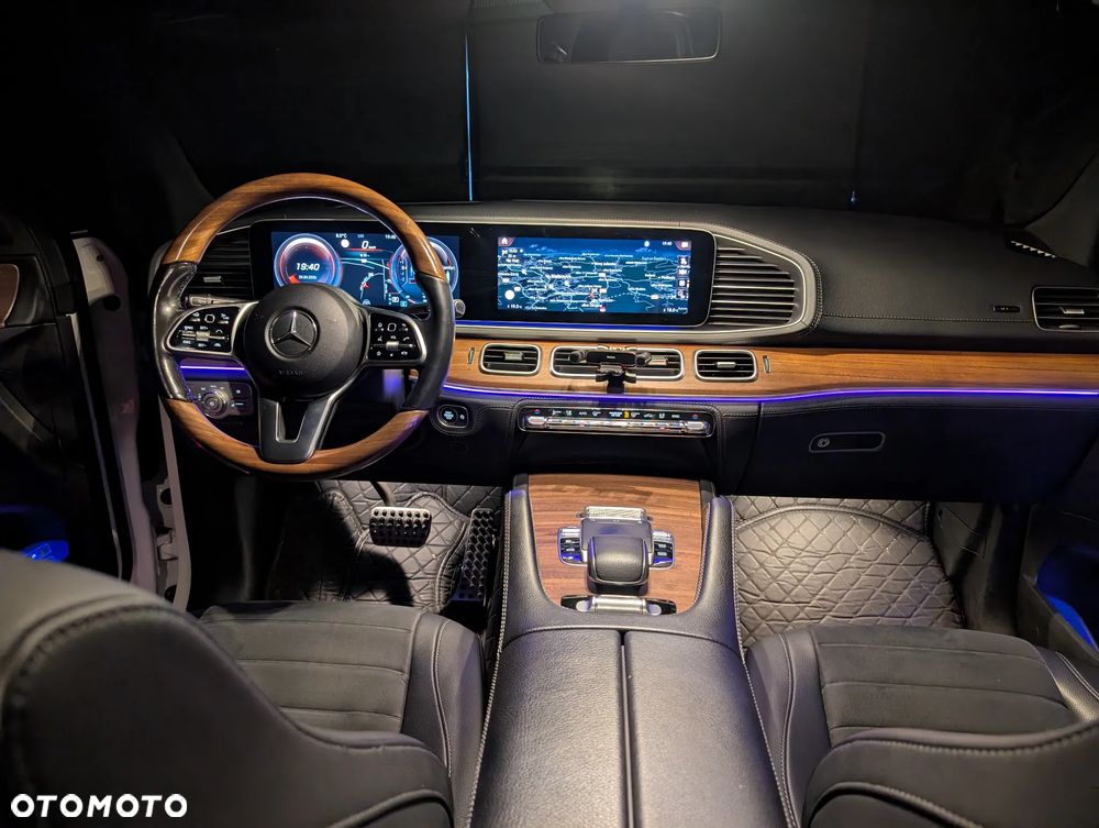 Mercedes-Benz GLE - 23