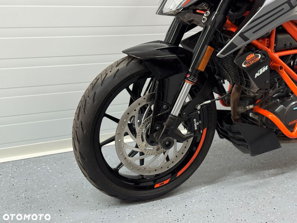 KTM Duke - 16