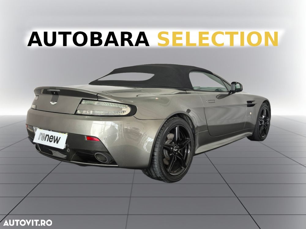 Aston Martin V8 Vantage S - 9