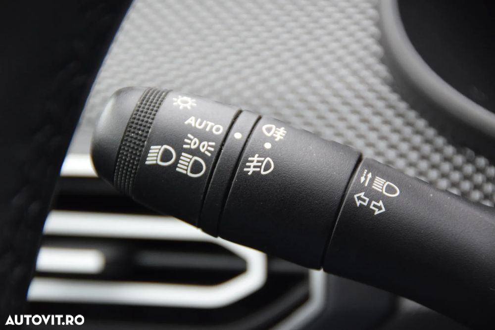 Dacia Logan TCe 90 CVT Prestige - 25