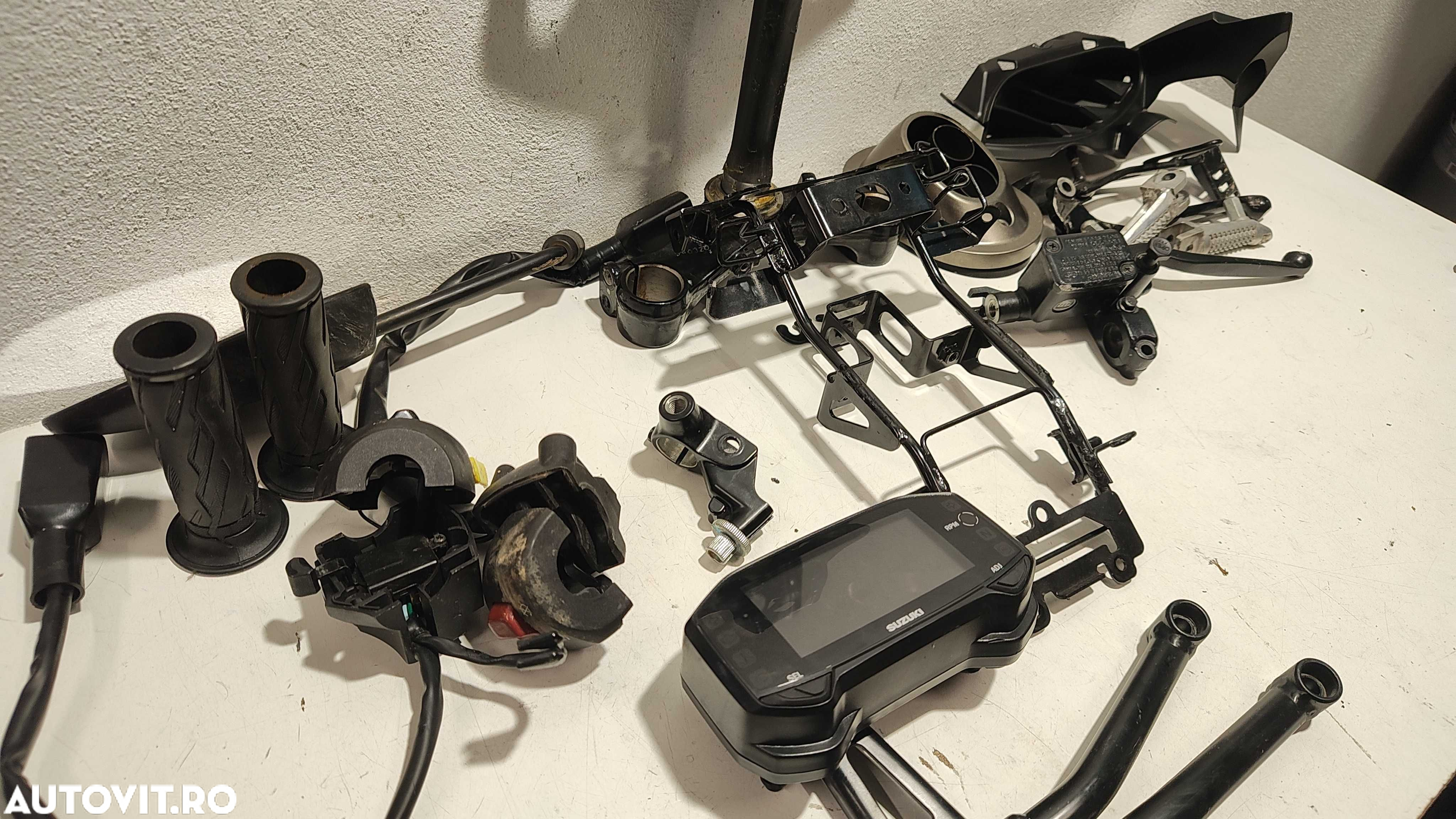 Far carene semnalizari Suzuki GSX-S 125 GSXR 125 - 6