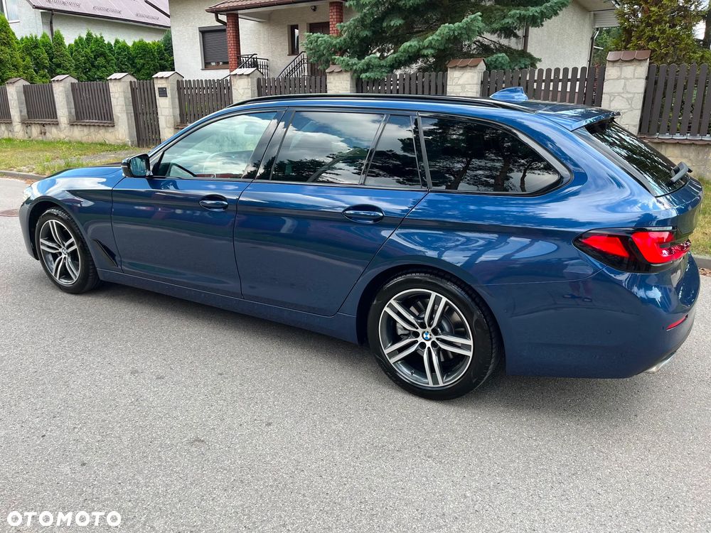 BMW Seria 5 520d M Sport - 6