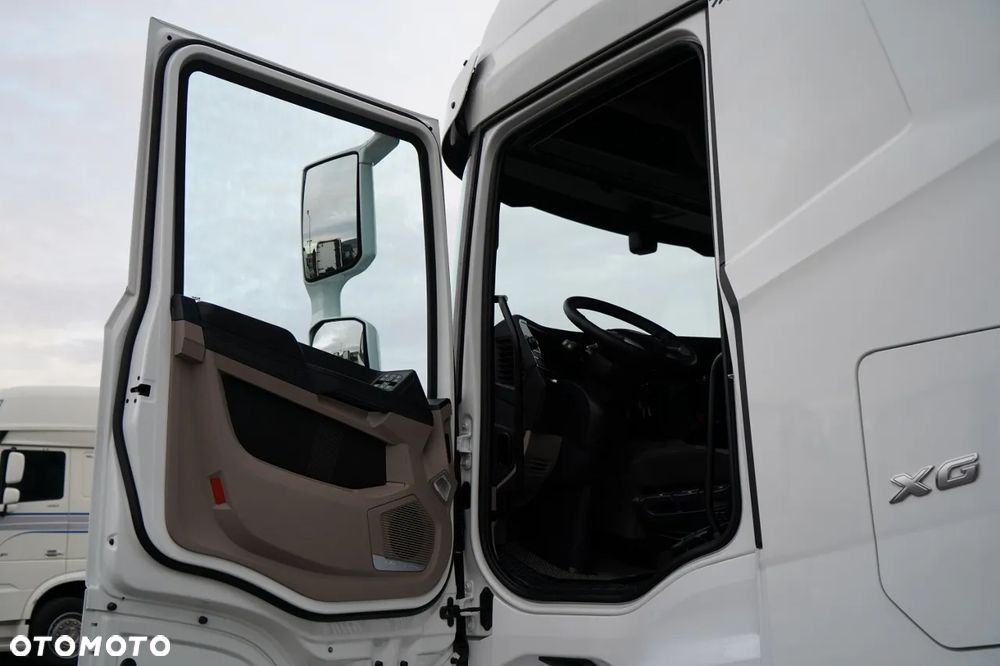 DAF XG 530 / RETARDER / CAŁY NA PODUSZKACH / KLIMA POSTOJOWA / - 21