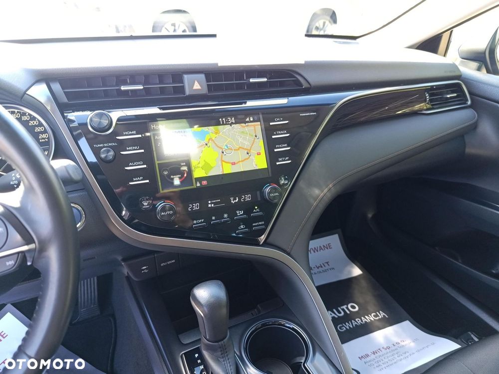 Toyota Camry 2.5 Hybrid Prestige CVT - 29