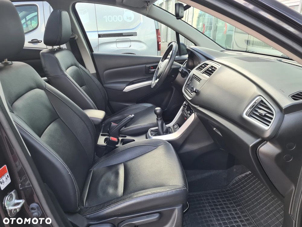 Suzuki SX4 1.6 Premium - 22