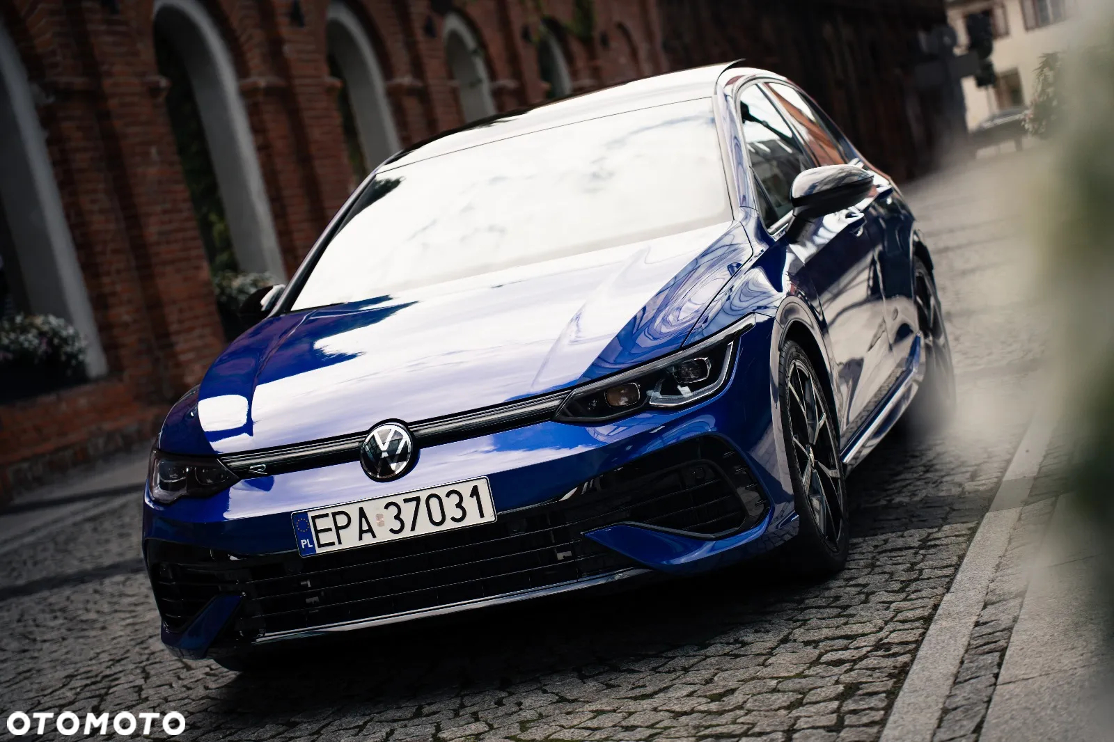 Volkswagen Golf 2.0 TSI OPF 4Motion DSG R - 10