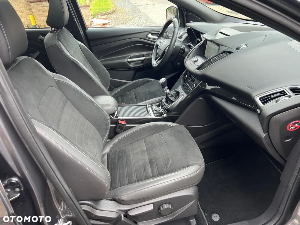 Ford Kuga 1.5 EcoBoost FWD ST-Line ASS - 23