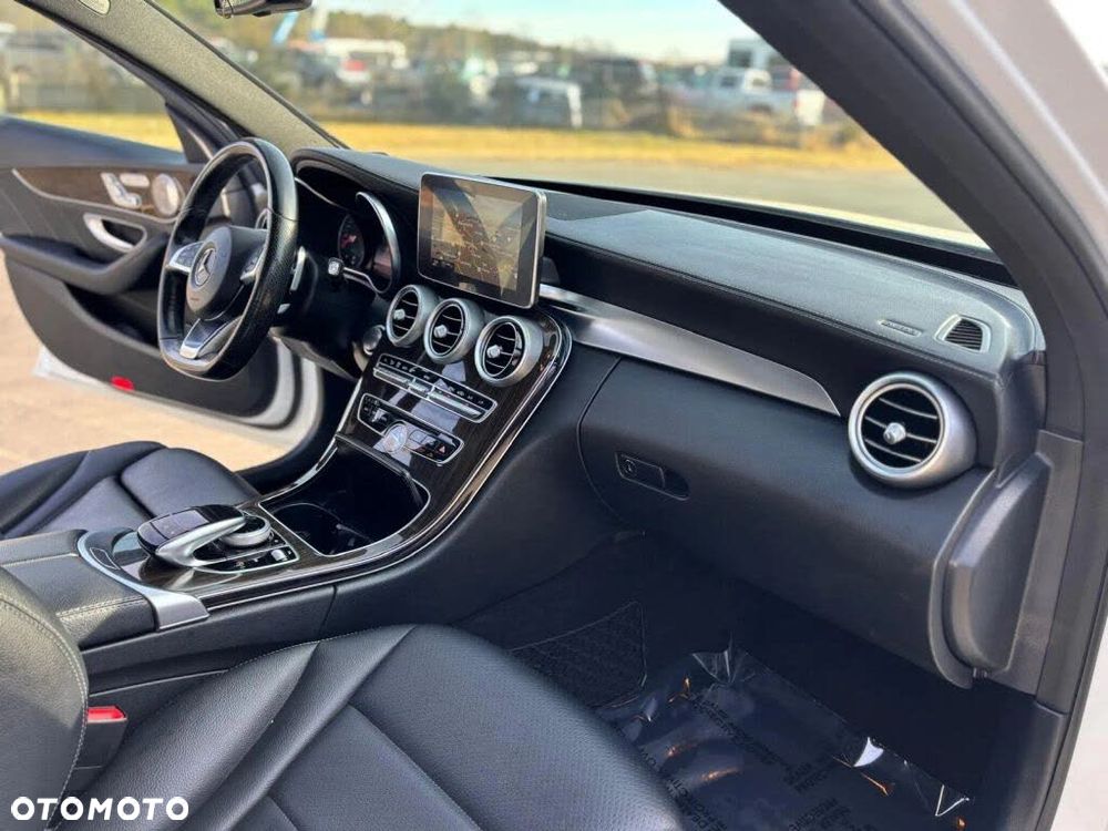 Mercedes-Benz Klasa C 300 7G-TRONIC - 20
