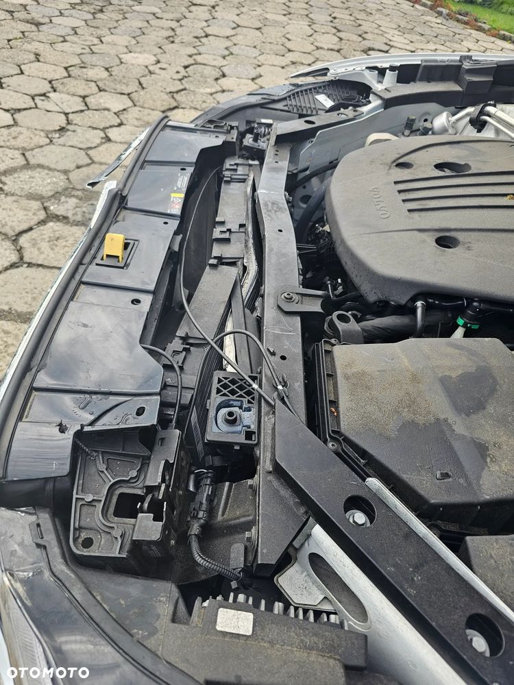 Volvo XC 60 B5 B AWD Geartronic Momentum Pro - 15