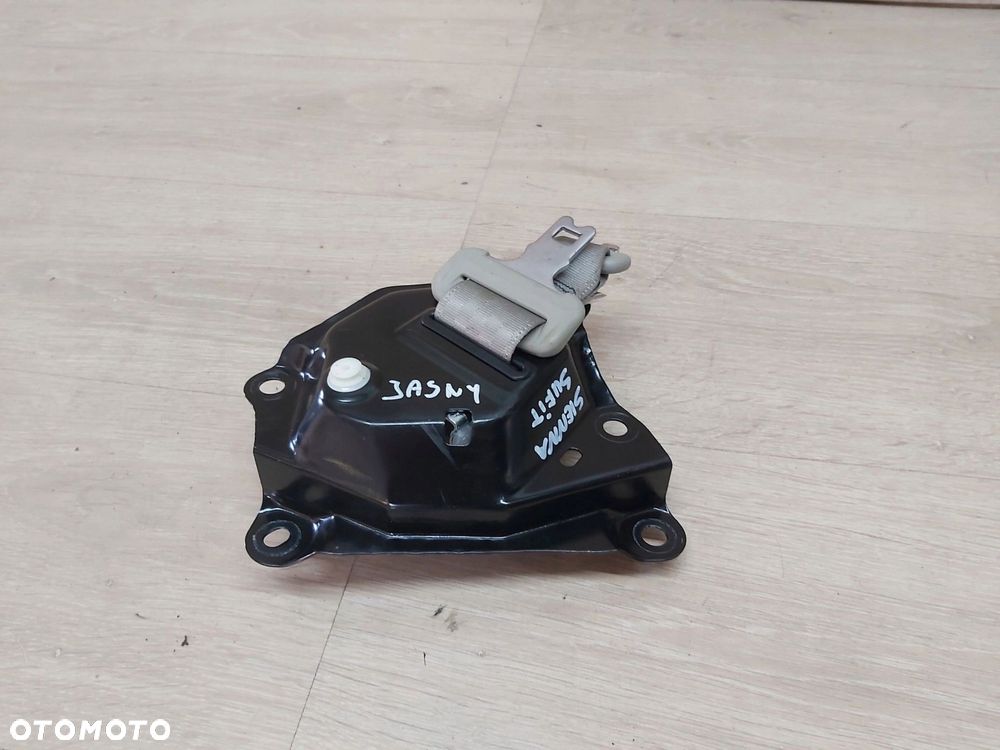 TOYOTA Sienna XL30 11-20r pas tył tylny środkowy sufitu Jasny - 2