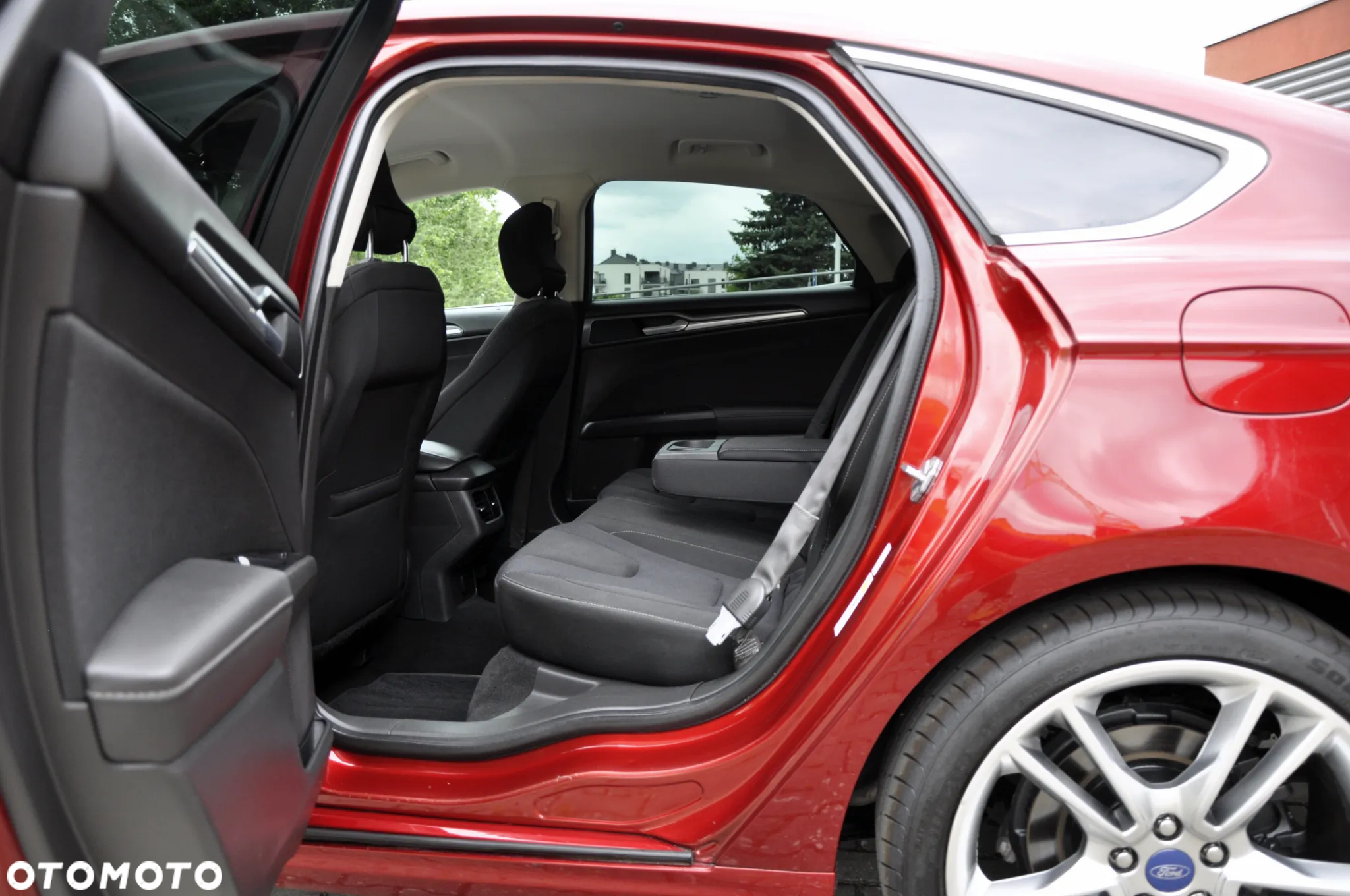 Ford Mondeo 2.0 TDCi Titanium PowerShift - 34