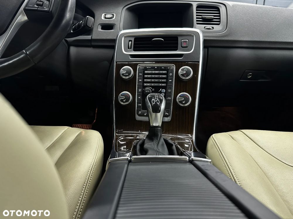 Volvo S60 2.5 T5 AWD - 31