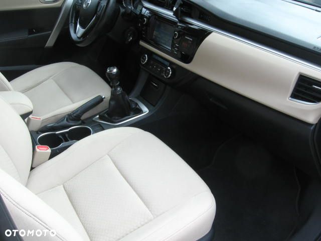 Toyota Corolla 1.6 Premium EU6 - 22