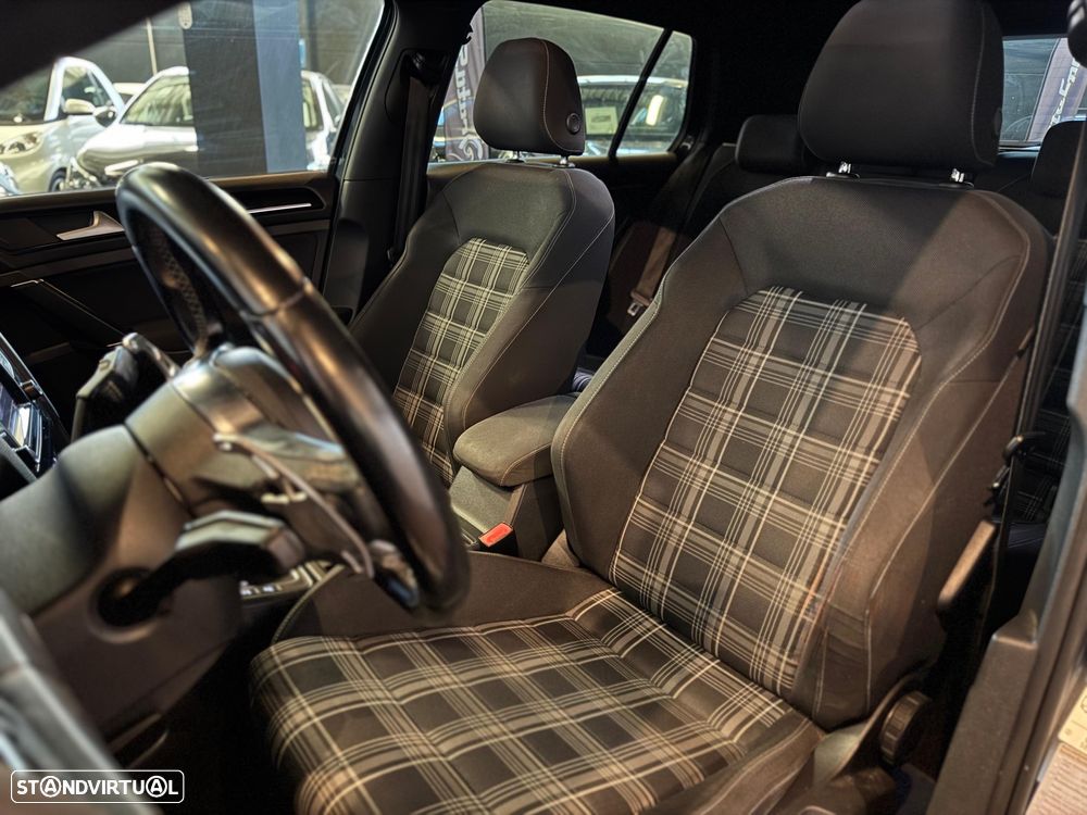 VW Golf 2.0 TDI GTD DSG - 9