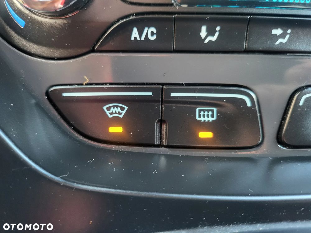 Ford Kuga 2.0 TDCi 4x4 Individual - 31