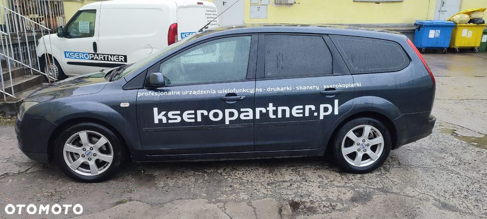 Ford Focus 1.8 Ghia - 3