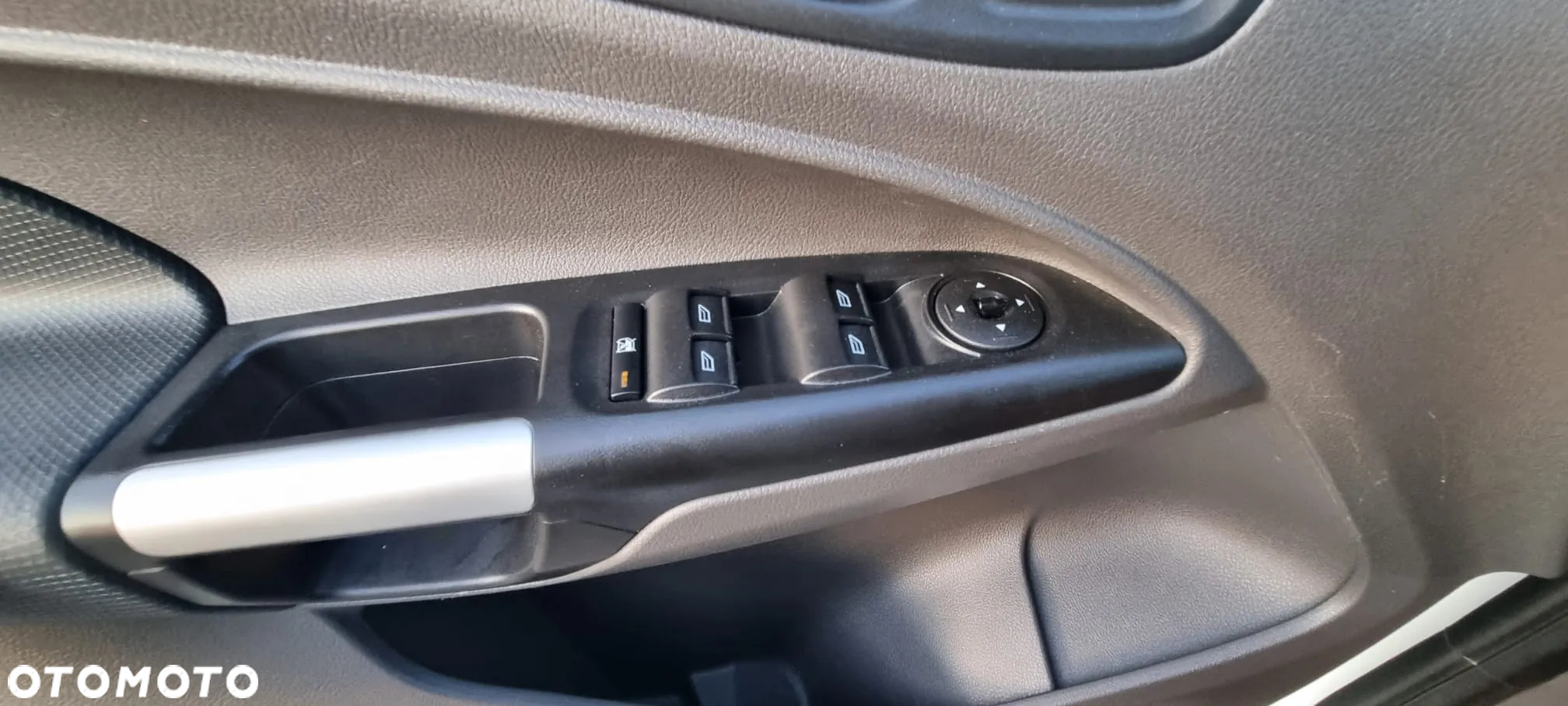 Ford Transit Connect 240 L2 Autm Trend - 12