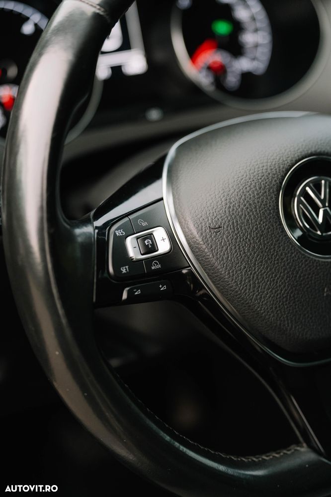 Volkswagen Golf 1.6 TDI DSG BMT Comfortline - 15