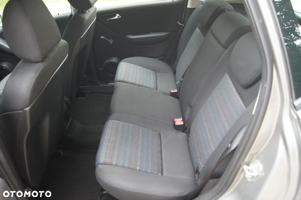 Mercedes-Benz Klasa A 170 Avantgarde Edition 10 - 16
