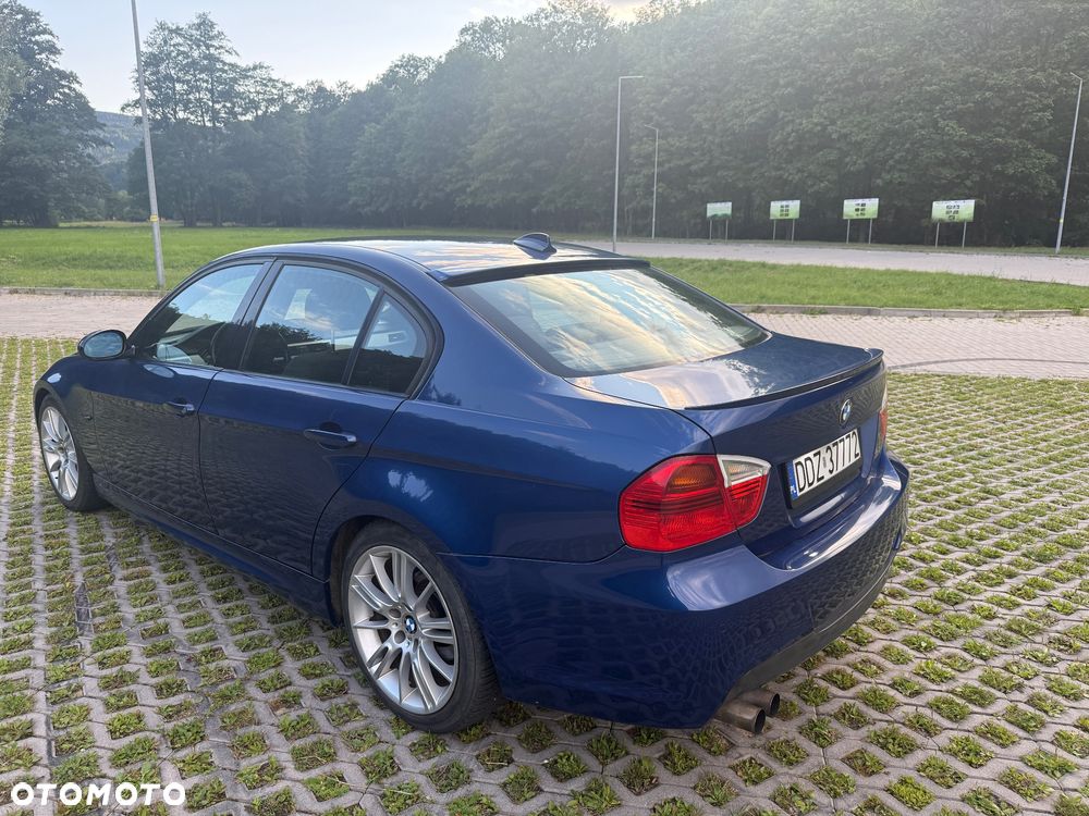 BMW Seria 3 318i - 4