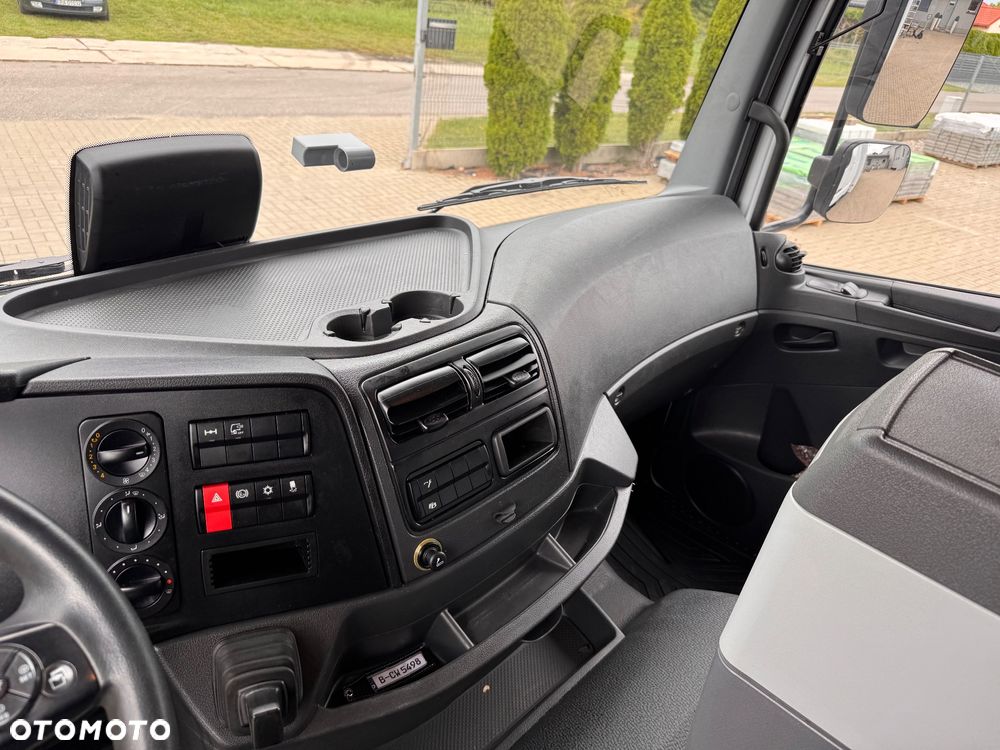 Mercedes-Benz ATEGO - 24