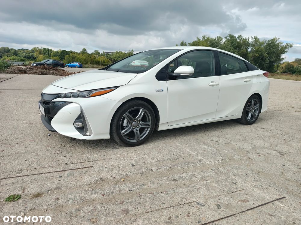 Toyota Prius 2018 photo 3