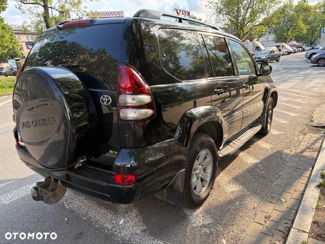 Toyota Land Cruiser - 7