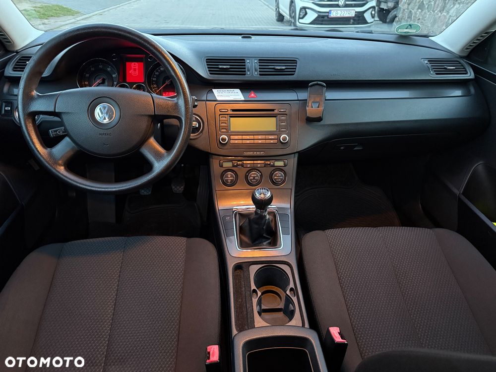 Volkswagen Passat Variant 1.6 FSI Comfortline - 11