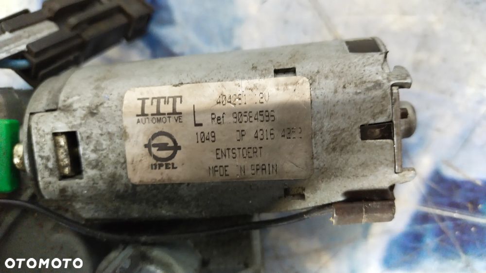 Opel OE 90584596 silnik wycieraczki szyby - 2