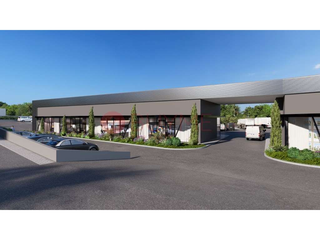 Loja com Mezzanine em Complexo Comercial - Almancil - Grande imagem: 3/9