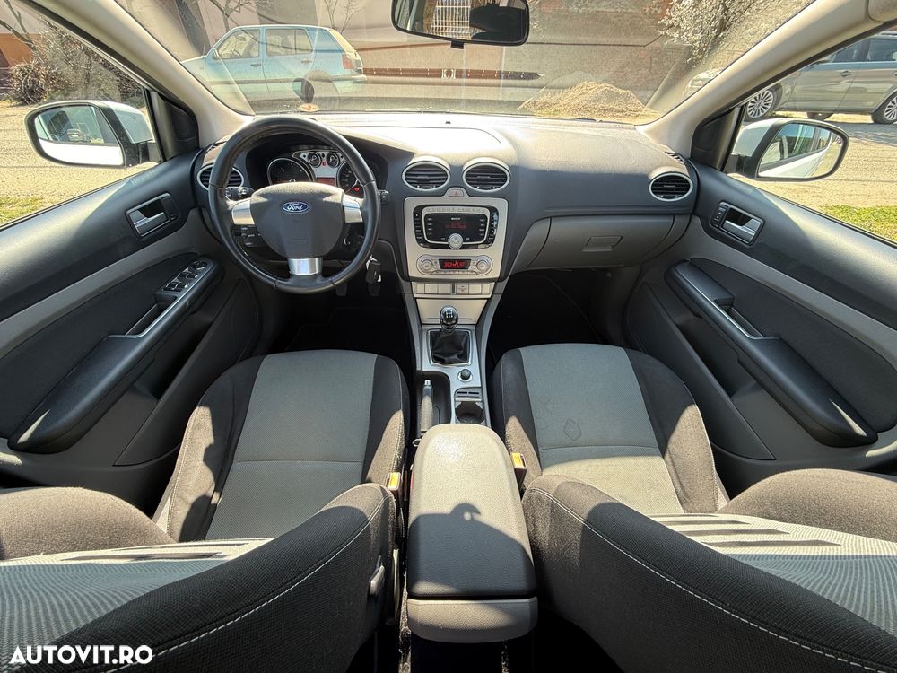 Ford Focus 1.6 TDCi DPF Trend - 6