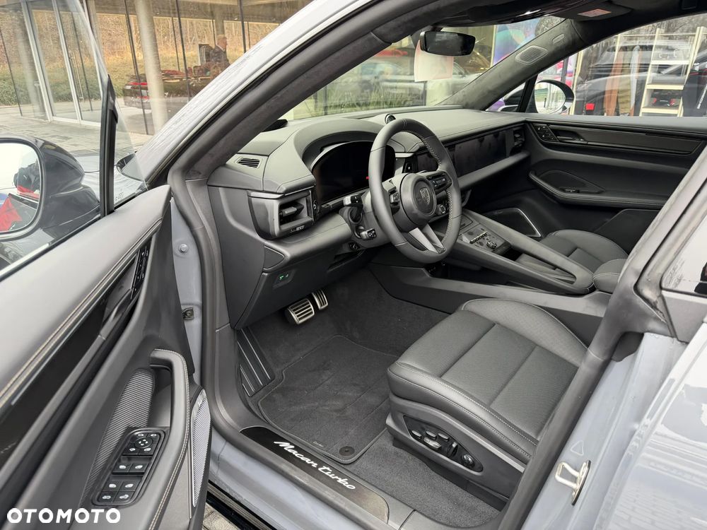 Porsche Macan - 11