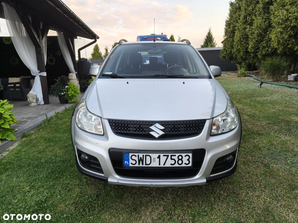 Suzuki SX4 1.6 Comfort Plus - 11
