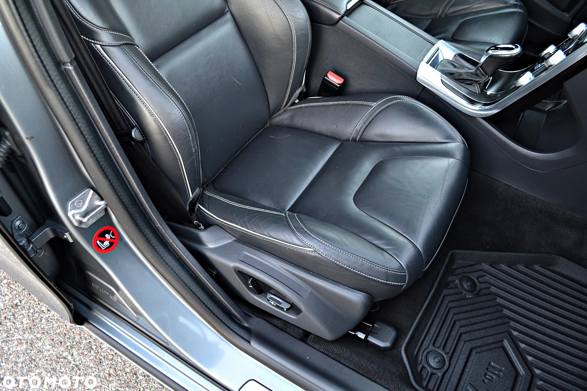 Volvo S60 D4 Geartronic RDesign - 31