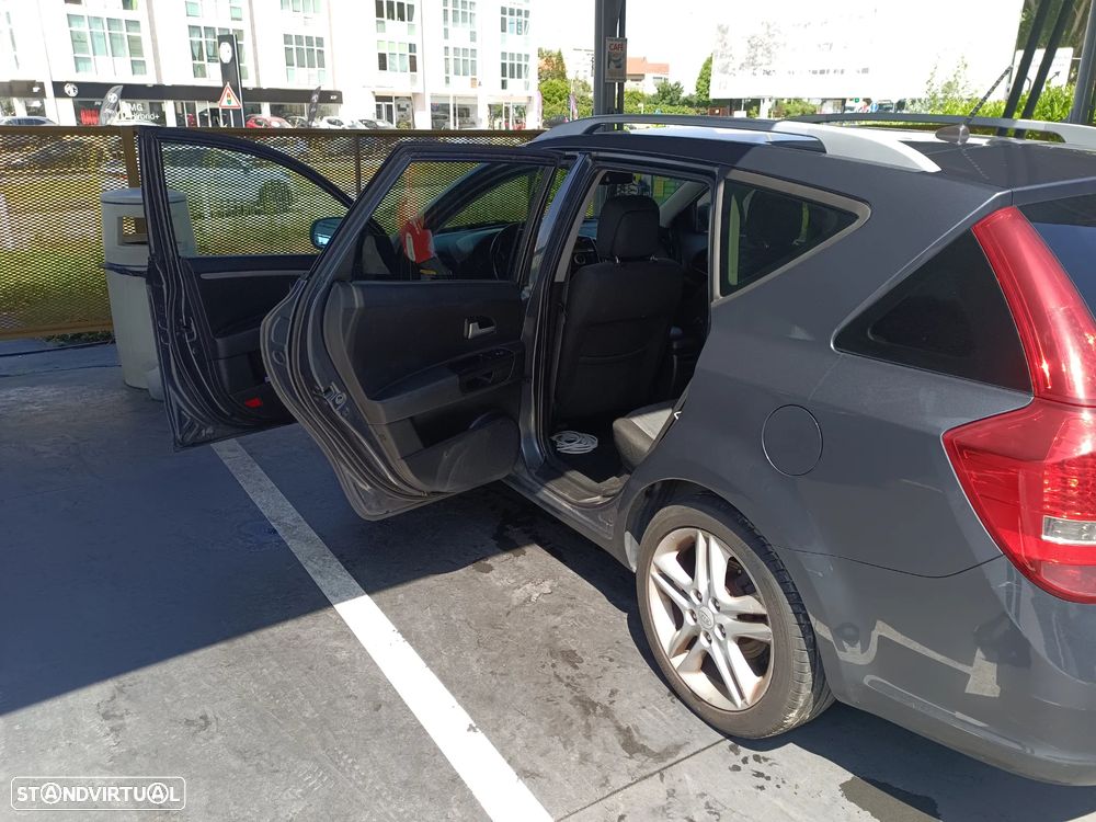Kia Ceed SW 1.6 CRDi EX ISG - 7