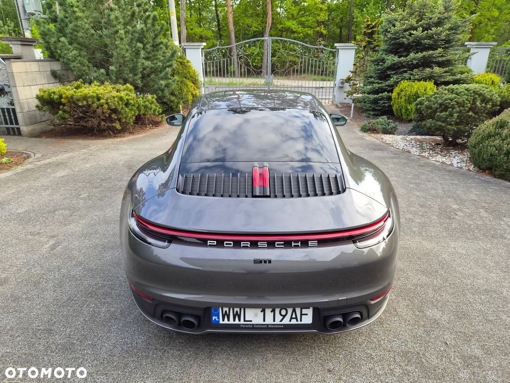 Porsche 911 Carrera - 6