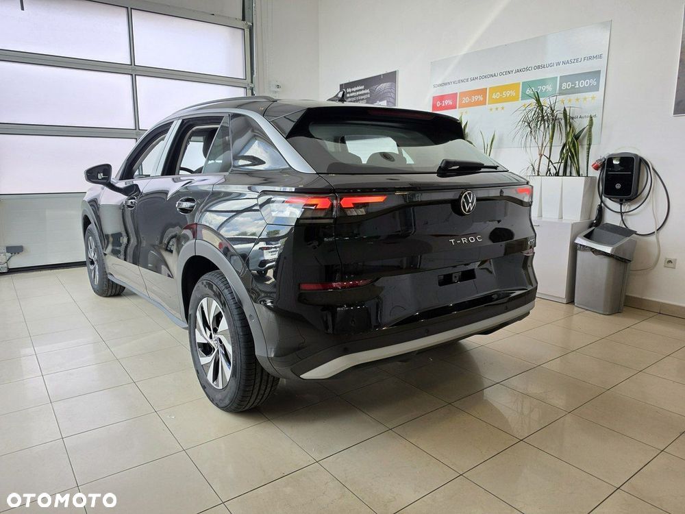 Volkswagen T-Roc - 8
