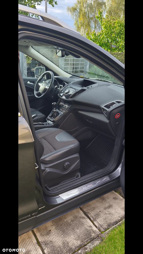 Ford Kuga - 21