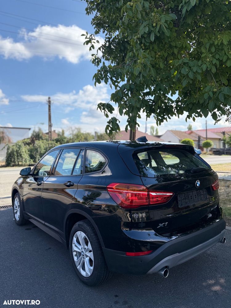 BMW X1 sDrive20i AT - 3