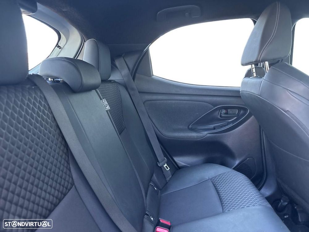 Toyota Yaris 1.5 VVT-i Square Collection - 8