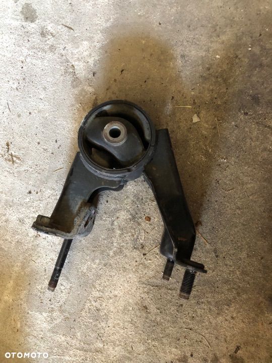 Poduszka skrzyni biegów Toyota Corolla Verso 05r - 1